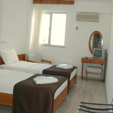 Oglakcioglu Otel Çeşme