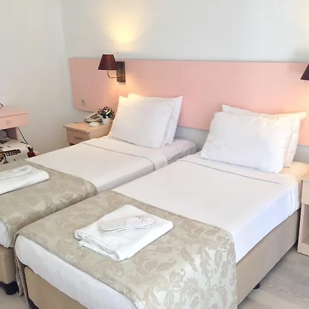 Oglakcioglu Otel Çeşme